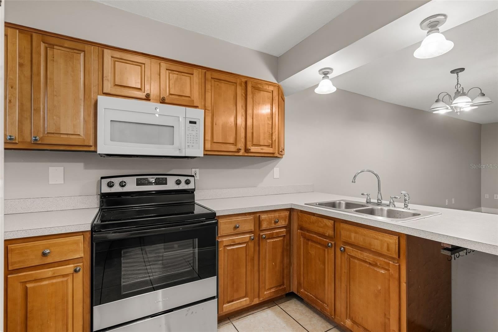 1824 AMBERLY Avenue – photo 3