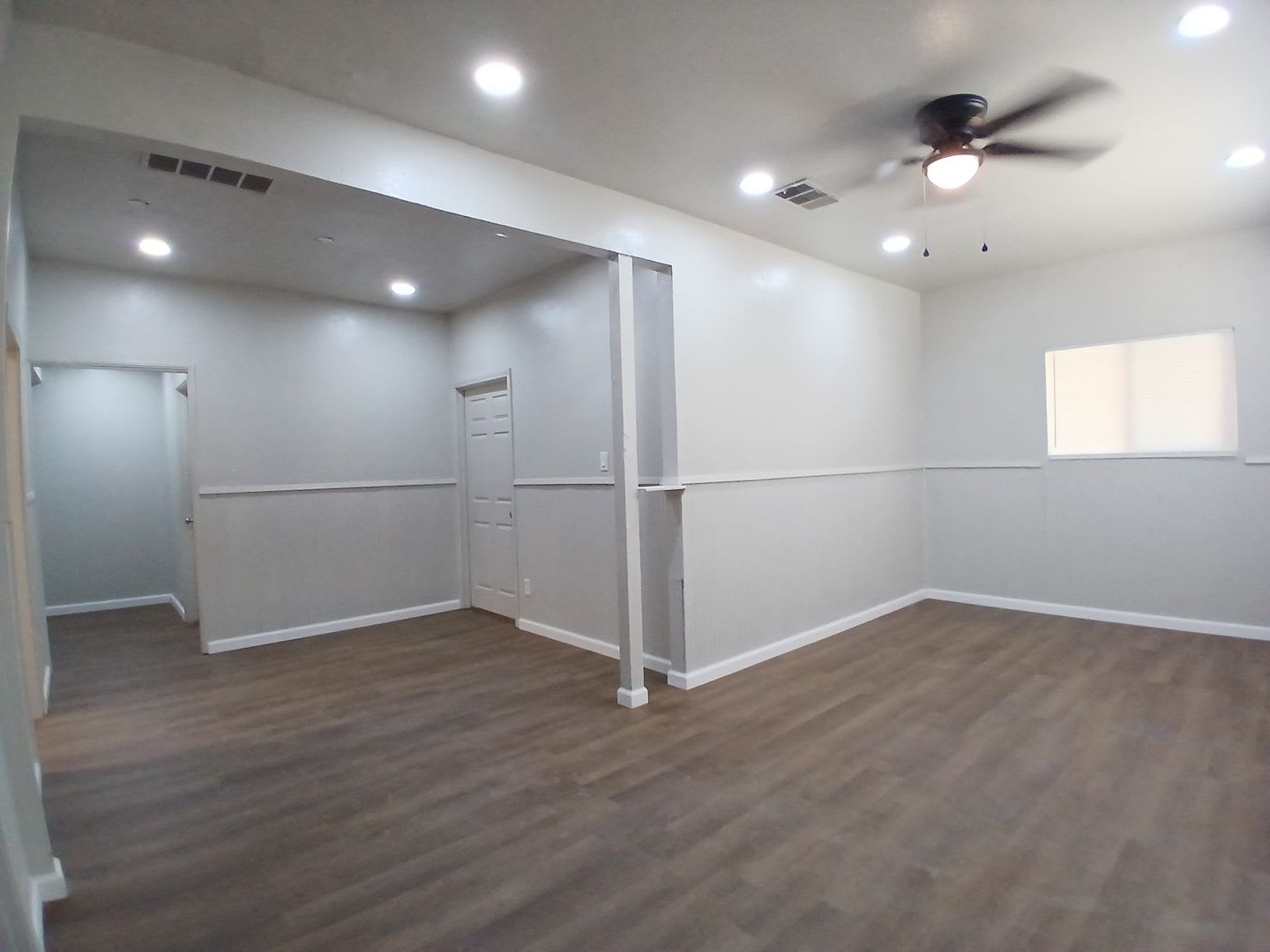 3-Bedroom, 2-Bath Home for Rent in Brawley – photo 2