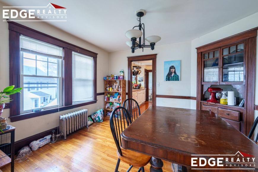 8 Niles St. – photo 5