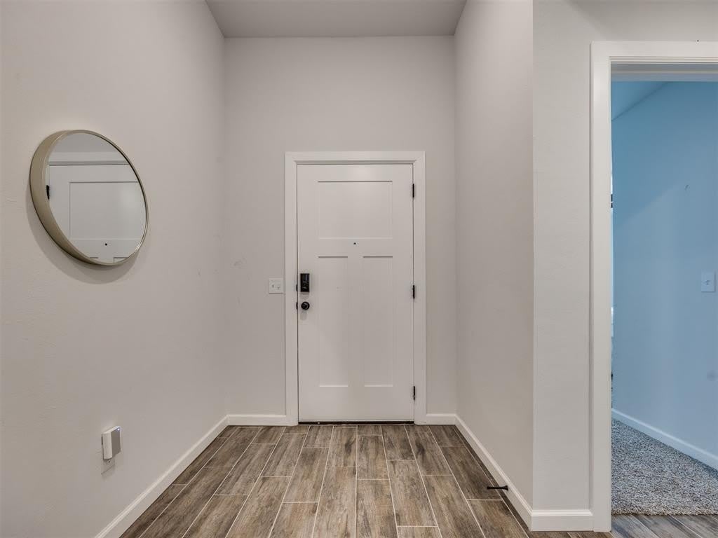 2323 Arcady Avenue – photo 2
