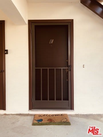 604 E Windsor Rd – photo 3