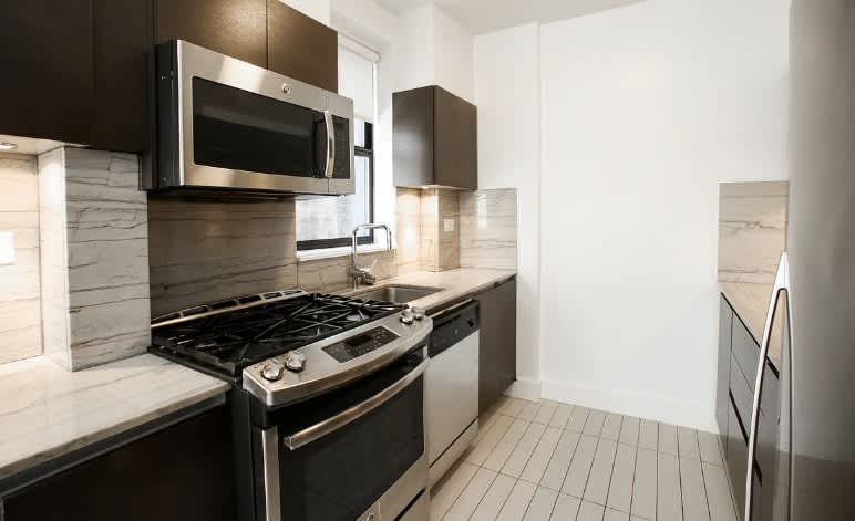 12 Gramercy Pk S – photo 2