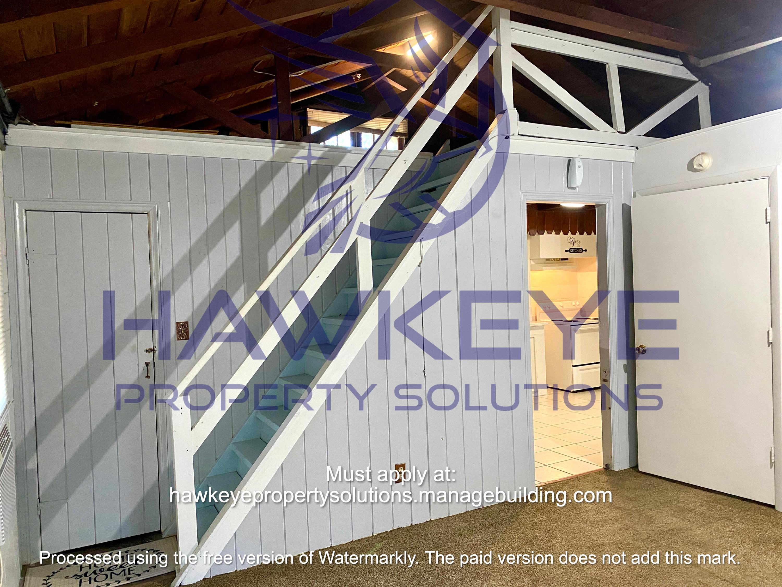 817 West Queen Street – photo 4