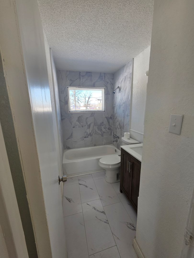 HALF OFF FIRST MONTH'S RENT – photo 4