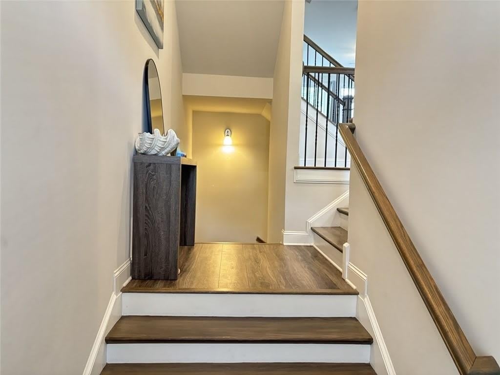 7866 Laurel Crest Drive – photo 2