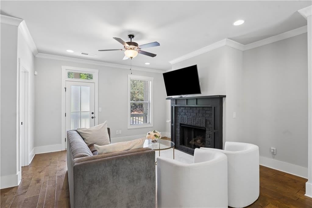 2424 Misty Hollow Place – photo 4