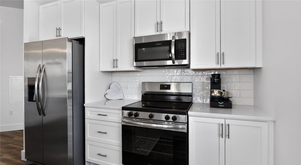 201 & 301 Cayuga Park Lane – photo 4