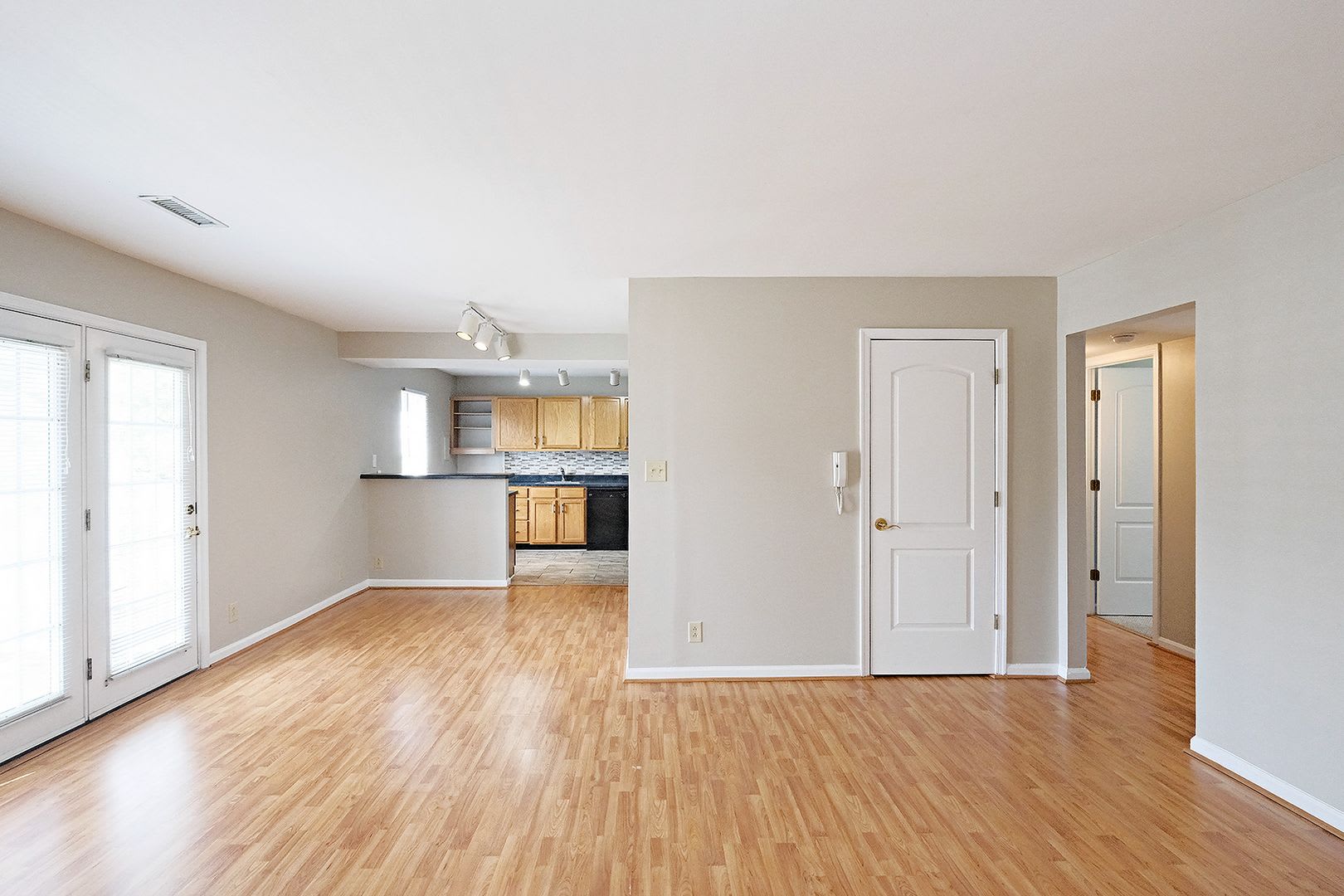 500 Off 1St Month S Rent Dog Friendly Villas At Southern Ridge Apartment – photo 2