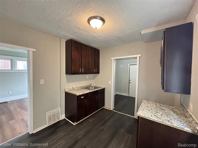 242 Ferris Street – photo 5