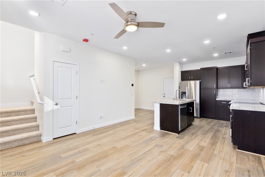 212 Freeport View Place – photo 4