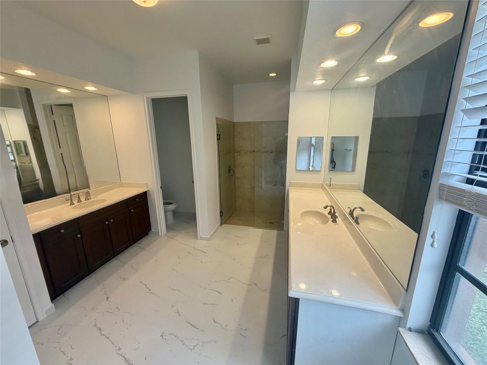 8711 Northwest 41st Street – photo 5