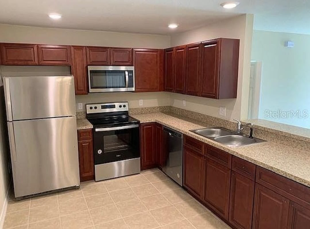 210 Majors Ln – photo 5