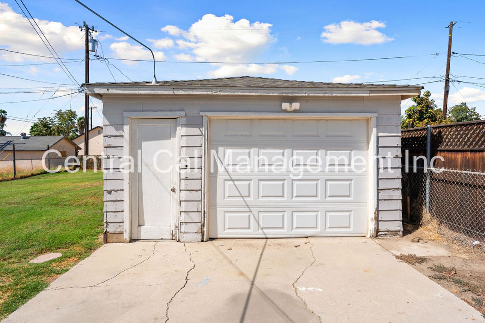 2 Bedroom/1 Bath Home with Paid Solar System – photo 4