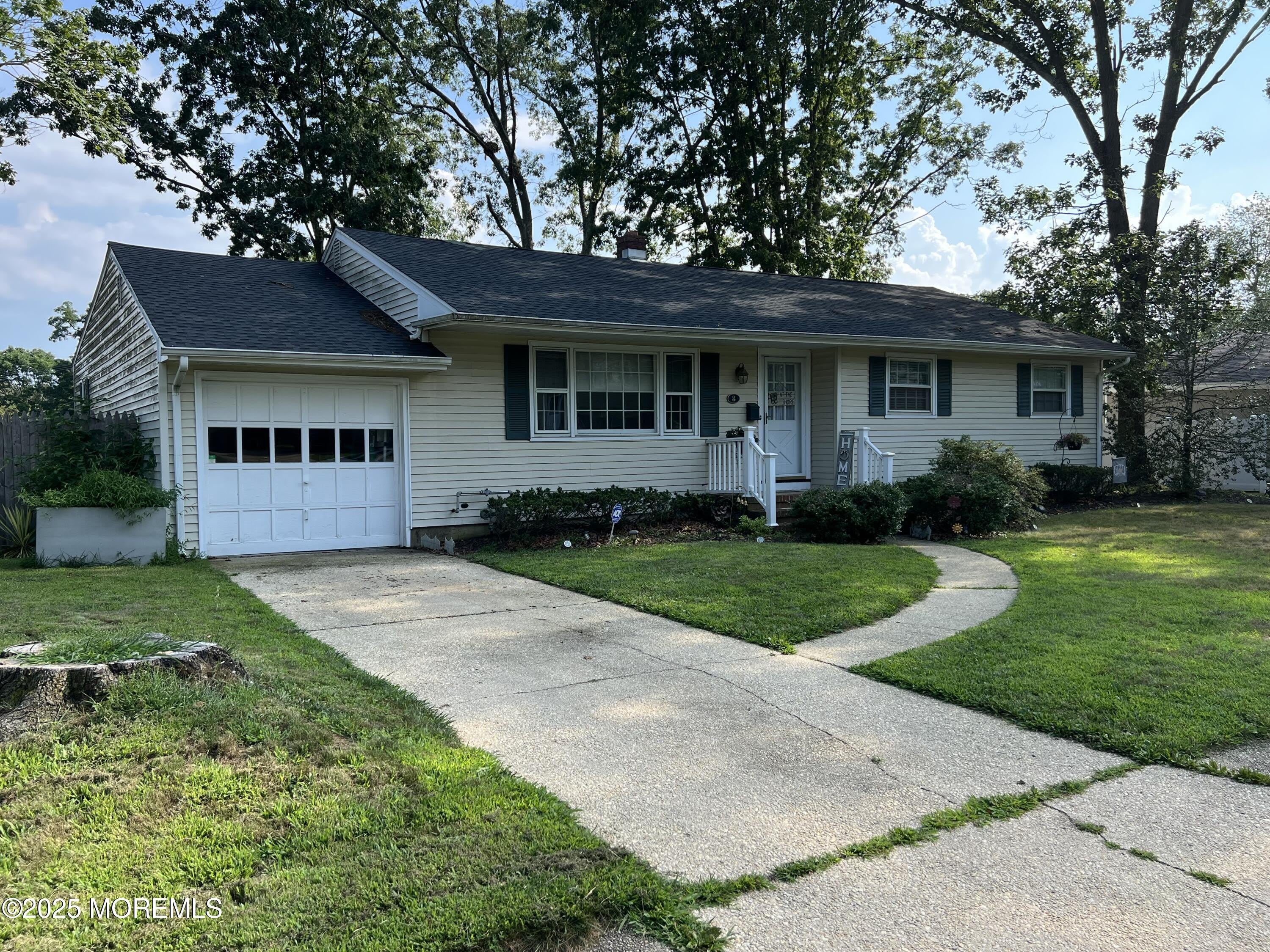 8 Corey Drive – photo 5