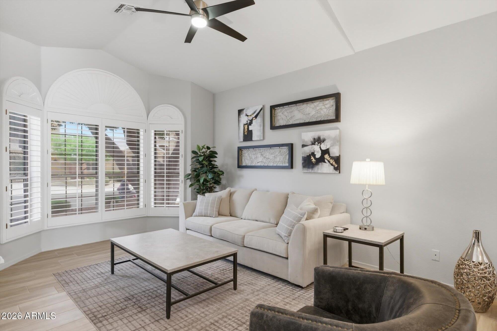 9750 E Gelding Drive – photo 4
