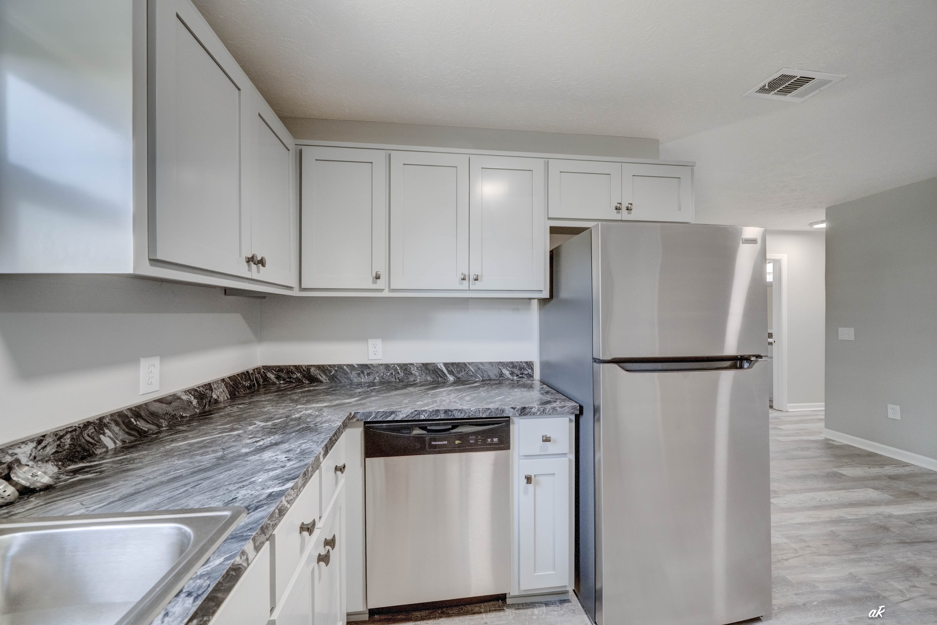 3712 Burnham Way – photo 5