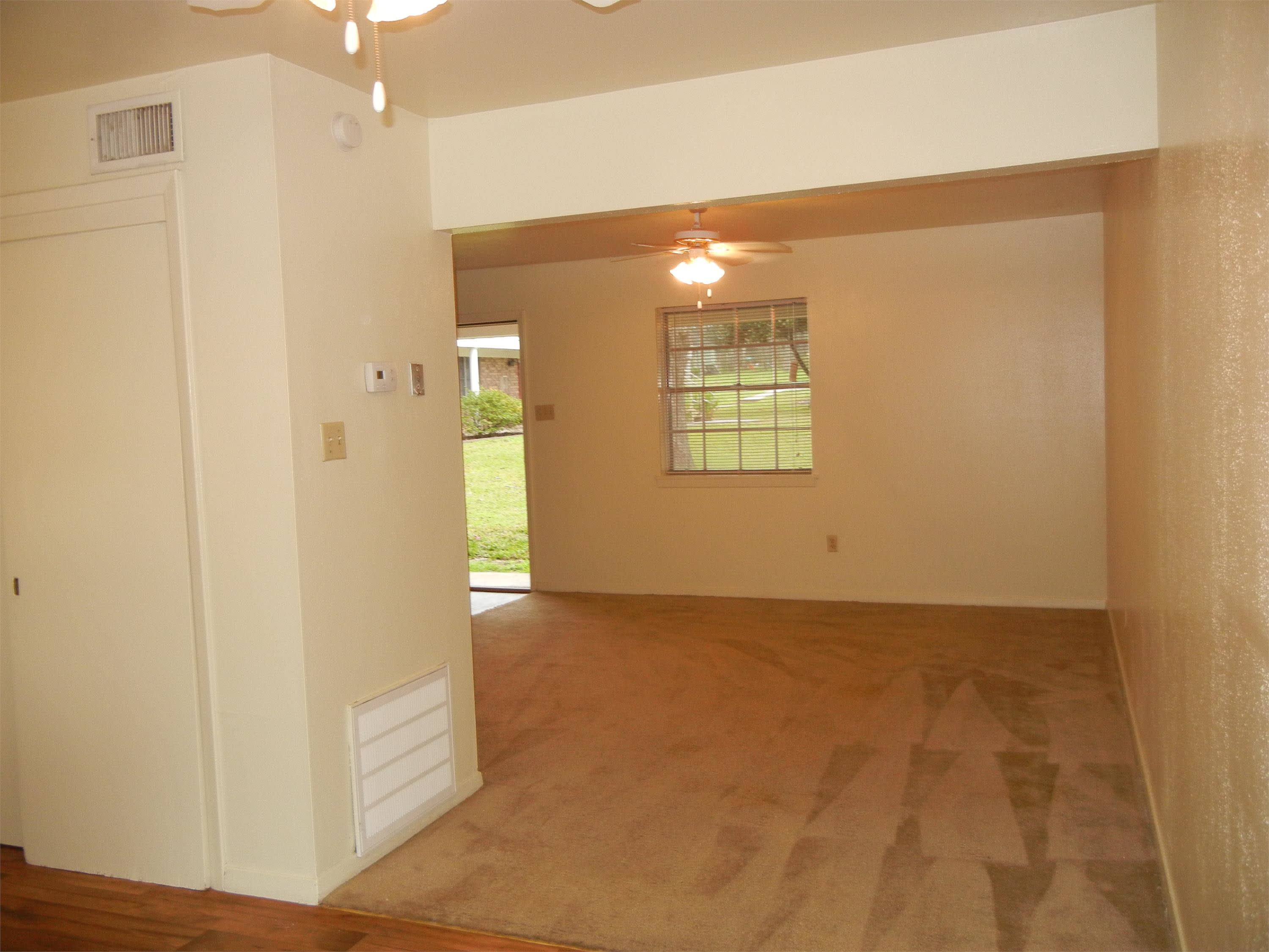 705 S JACKSON ST APT 11 – photo 3