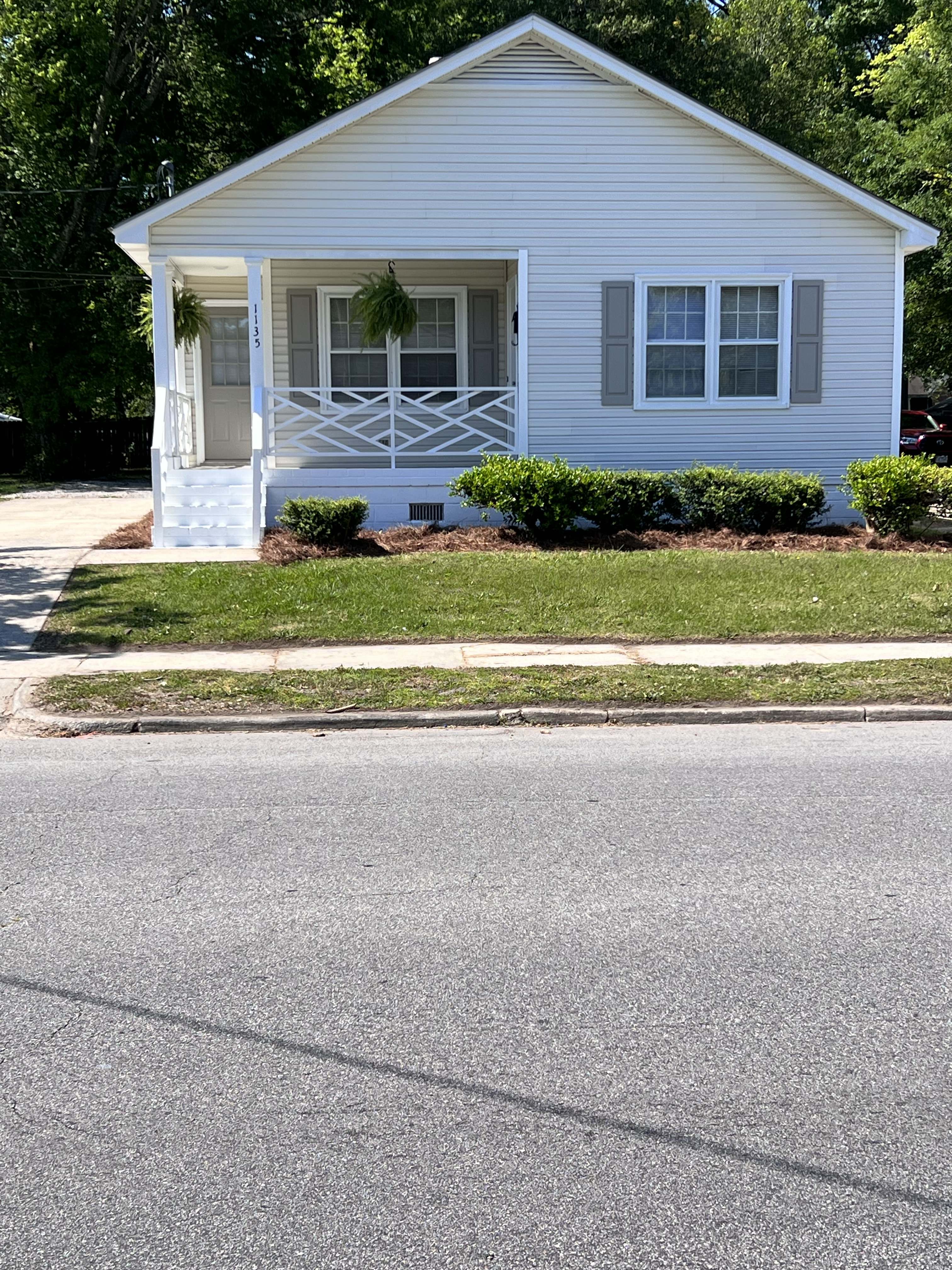 1135 W Thomas St – photo 2