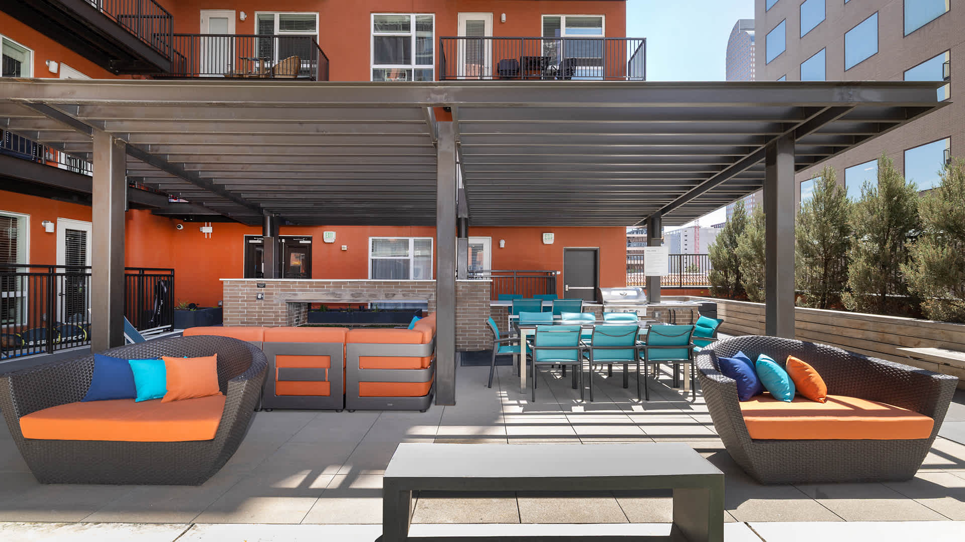 Radius Uptown Apartments – photo 1