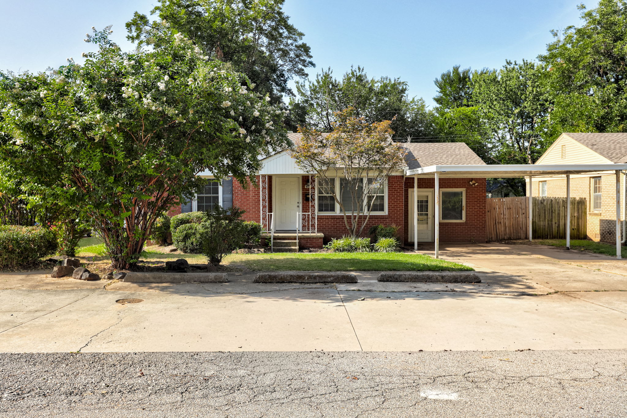 910 Garver Street – photo 1