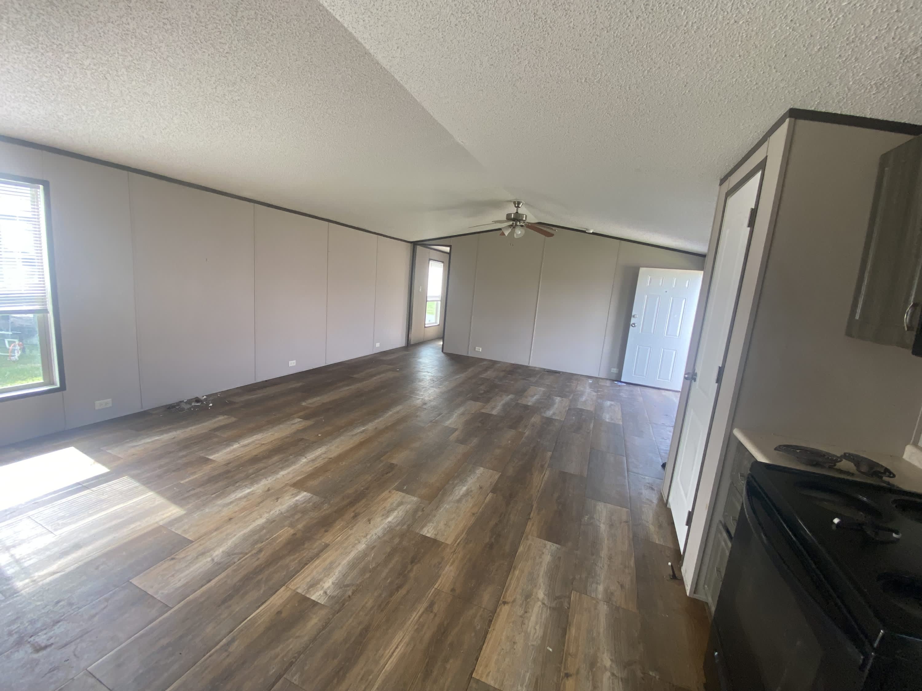 6735 Hwy 90 E 85 – photo 2