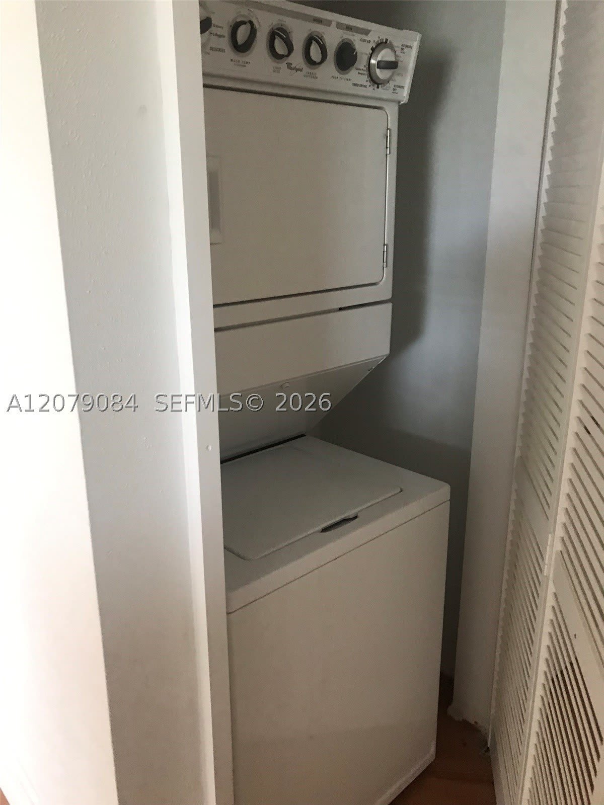 2405 NW 33rd St – photo 2