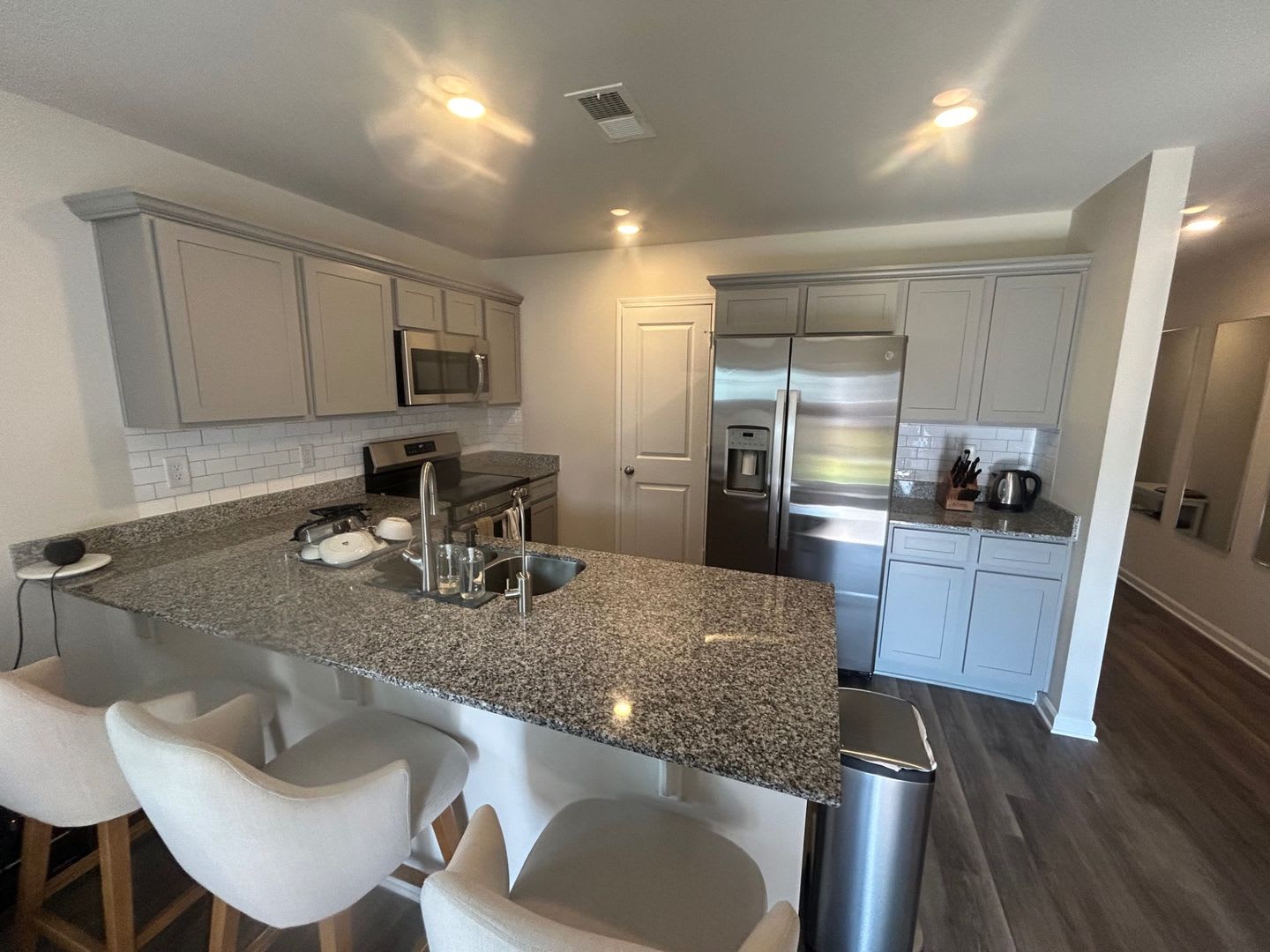 3 bed 2 bath in a new construction neighborhood! 1100 Sqft- Pets allowed! – photo 4