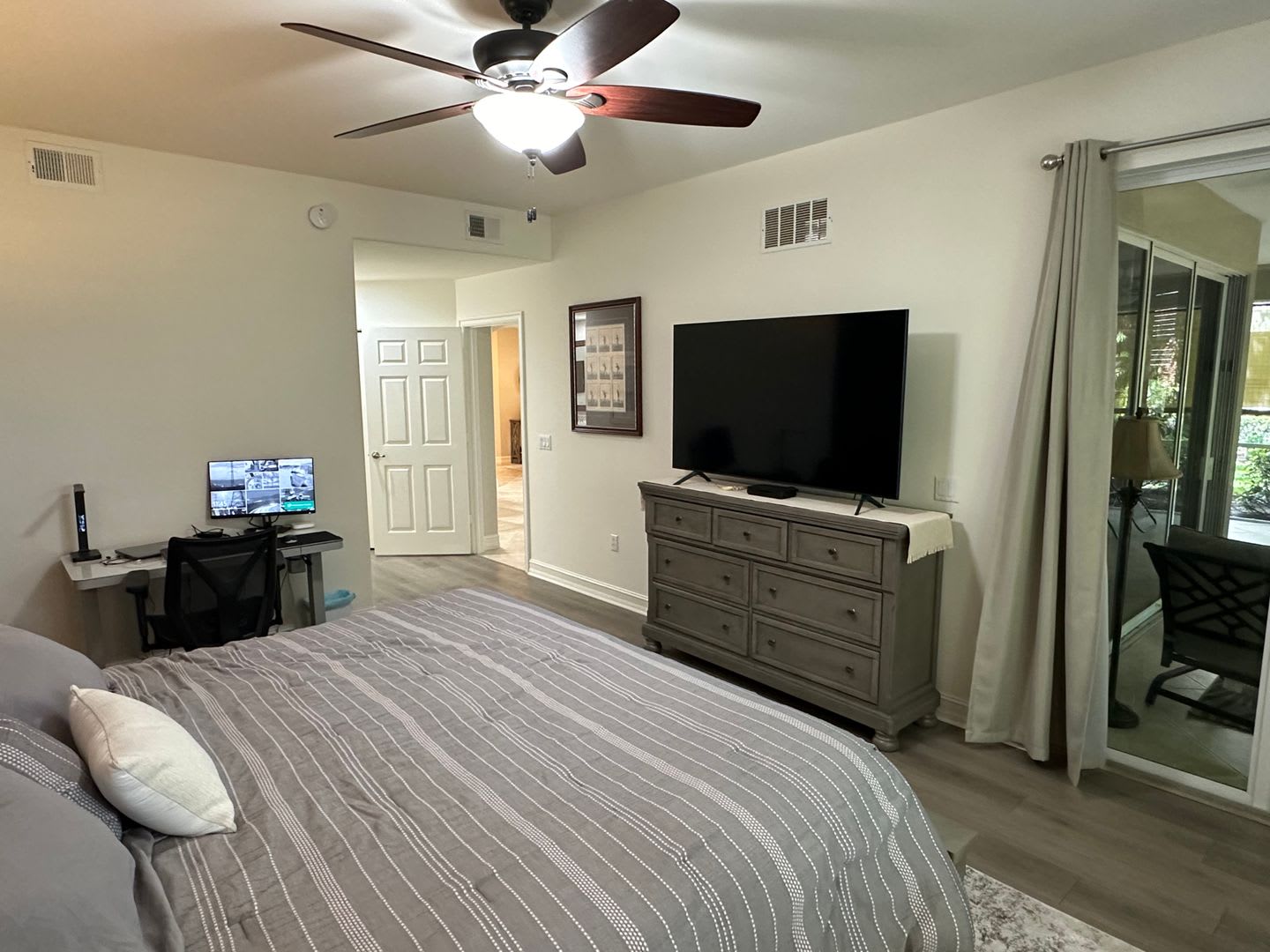 Beautiful 3 2 Tarpon Bay Coach Home In North Naples Furnished – photo 4