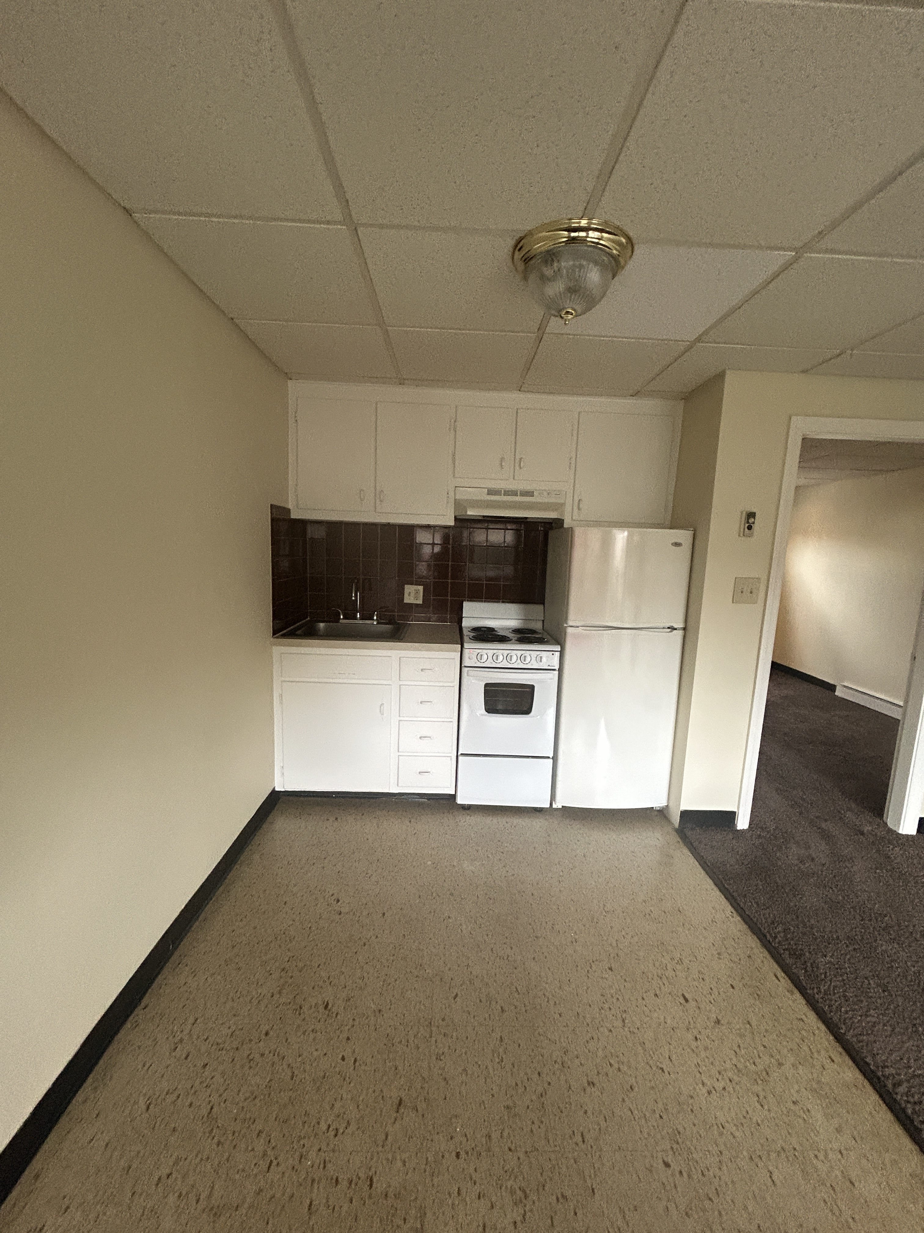 20 Post Office Ave – photo 1