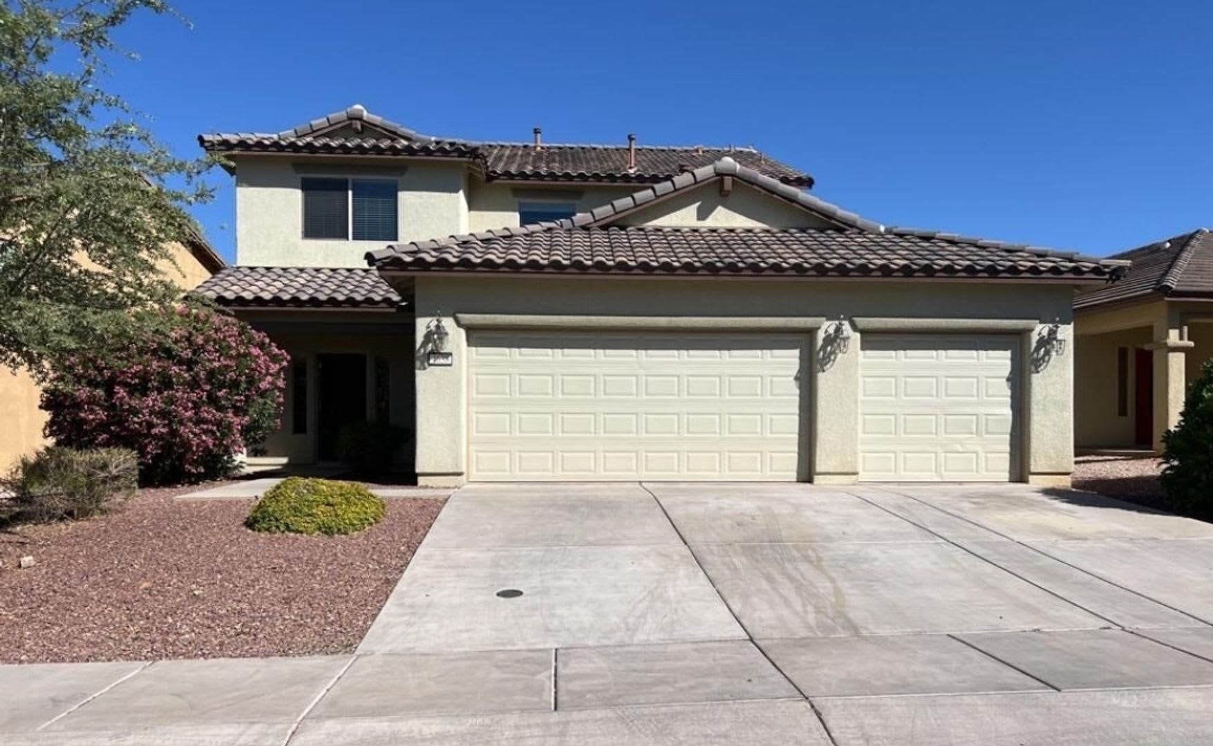 Available Rental – photo 1