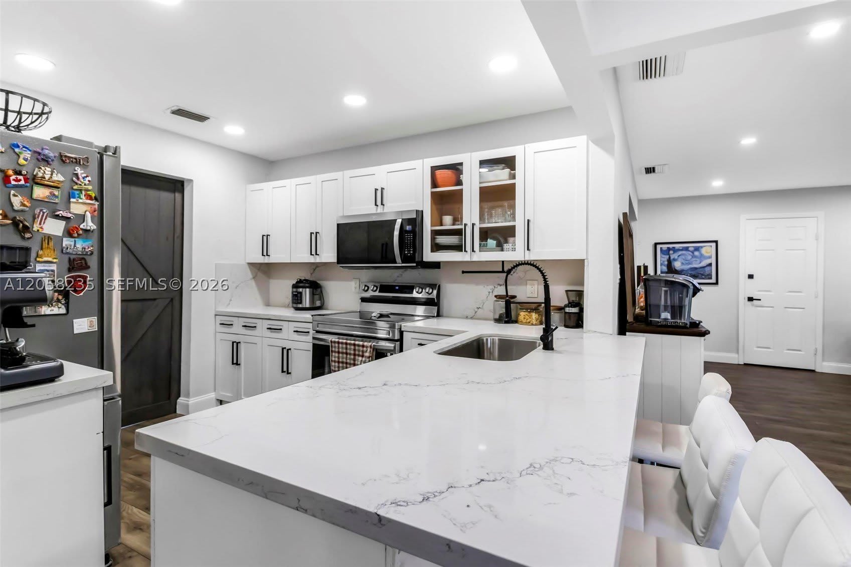 4930 NW 17th St – photo 4