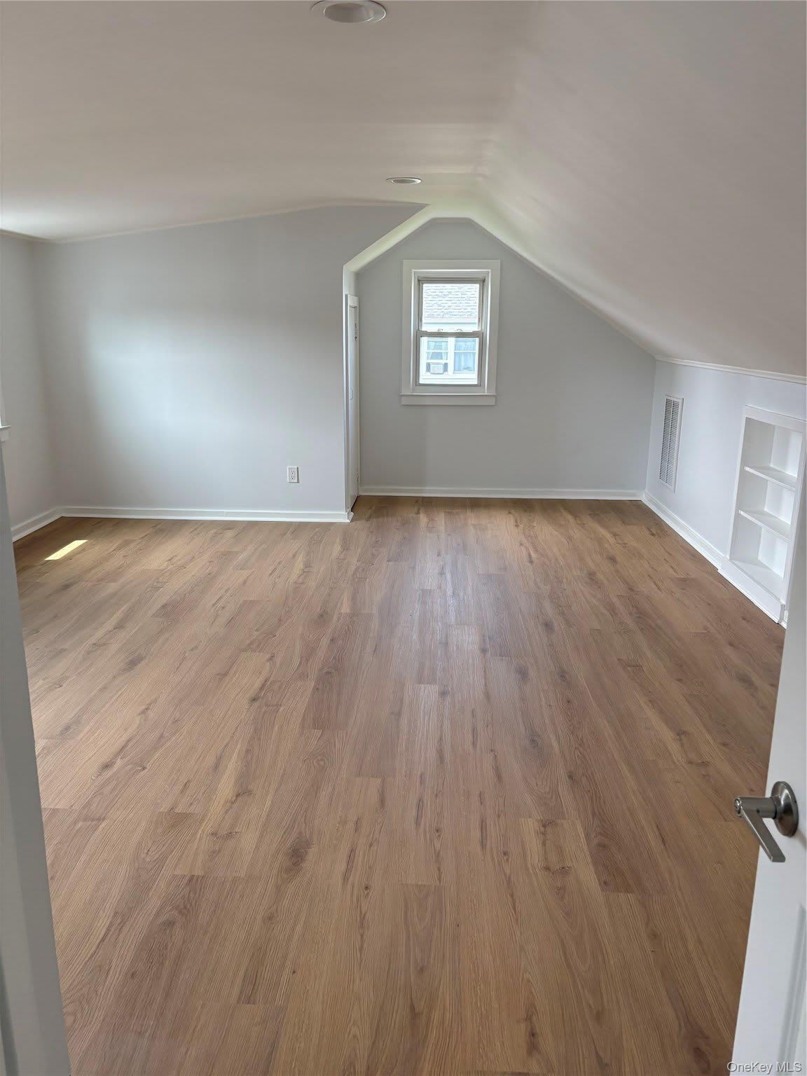 1006 Pennsylvania Ave upper – photo 4