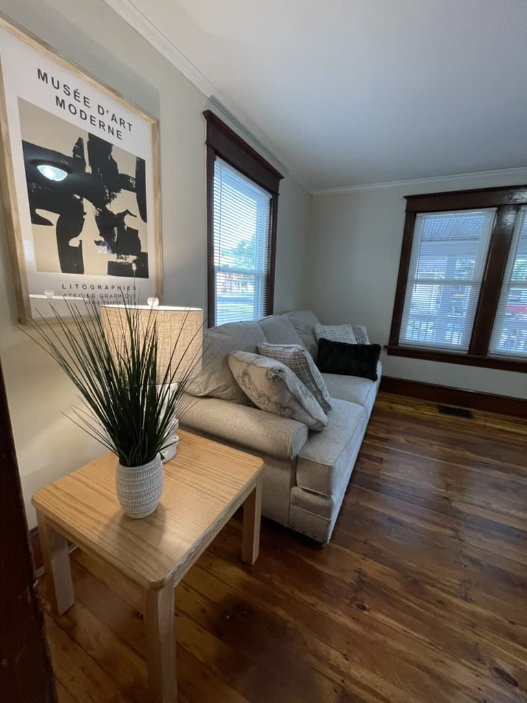 1204 Memorial Avenue – photo 3