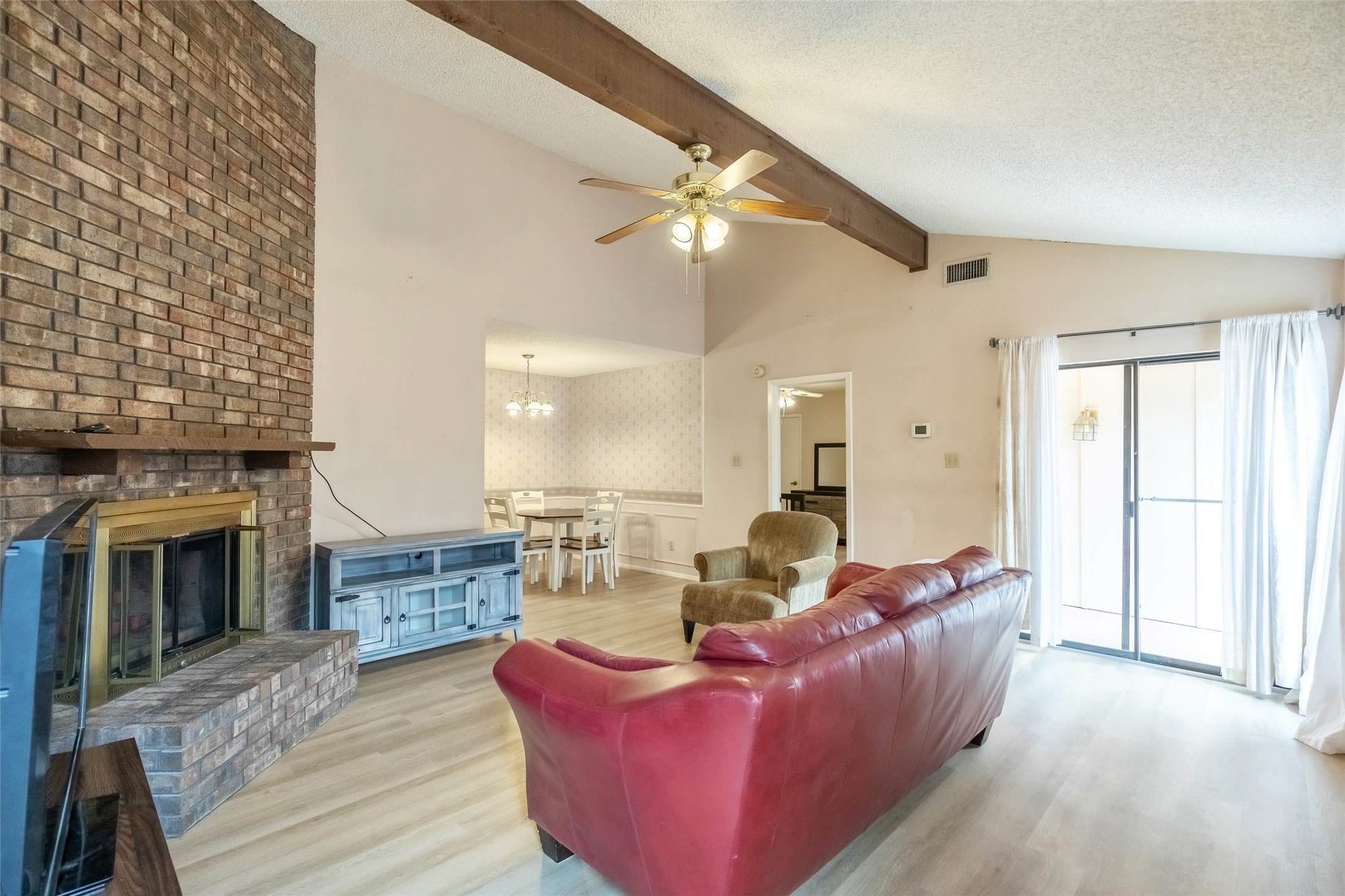 4074 Russell Avenue – photo 4