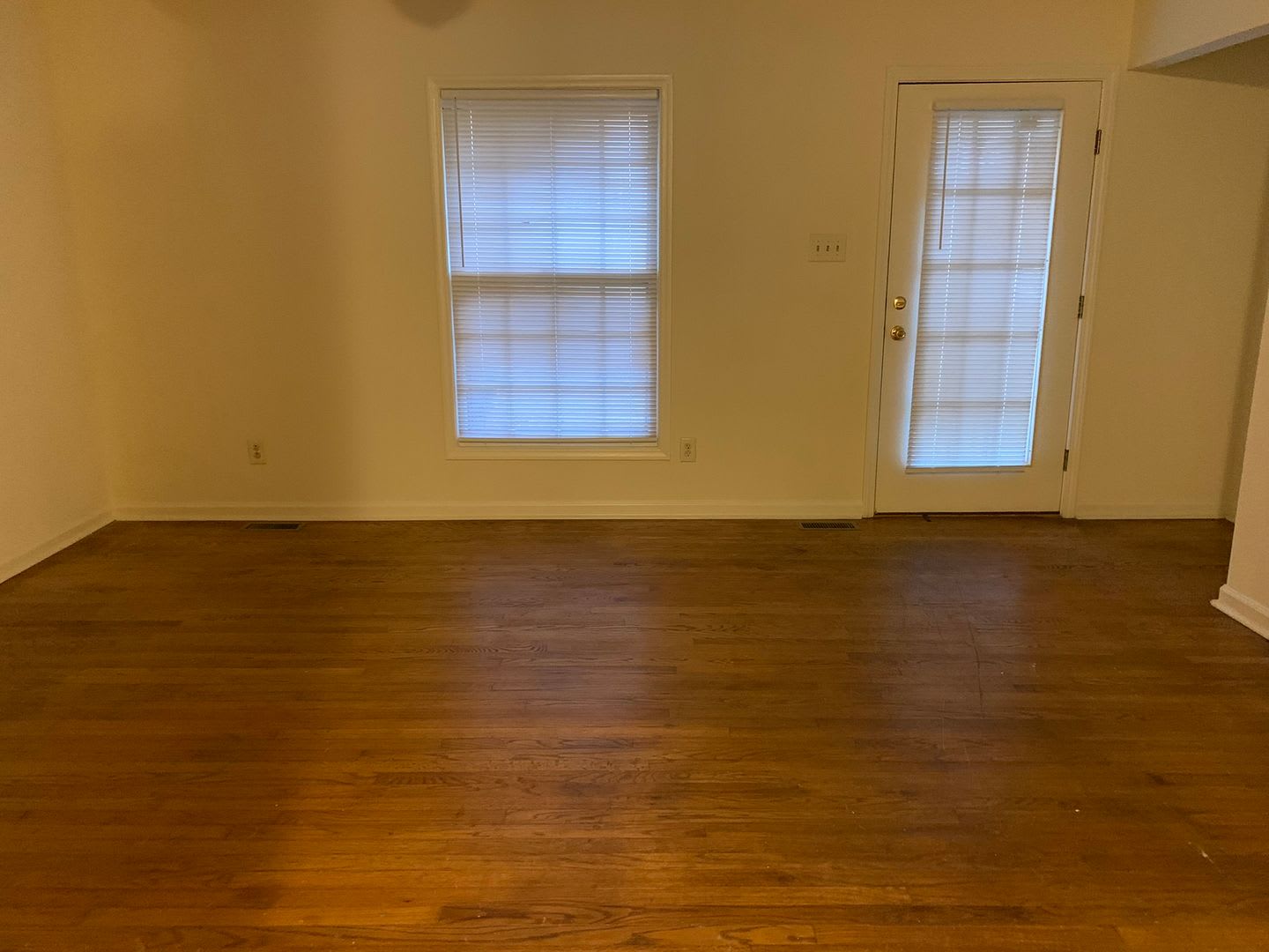 562 Granite – photo 2