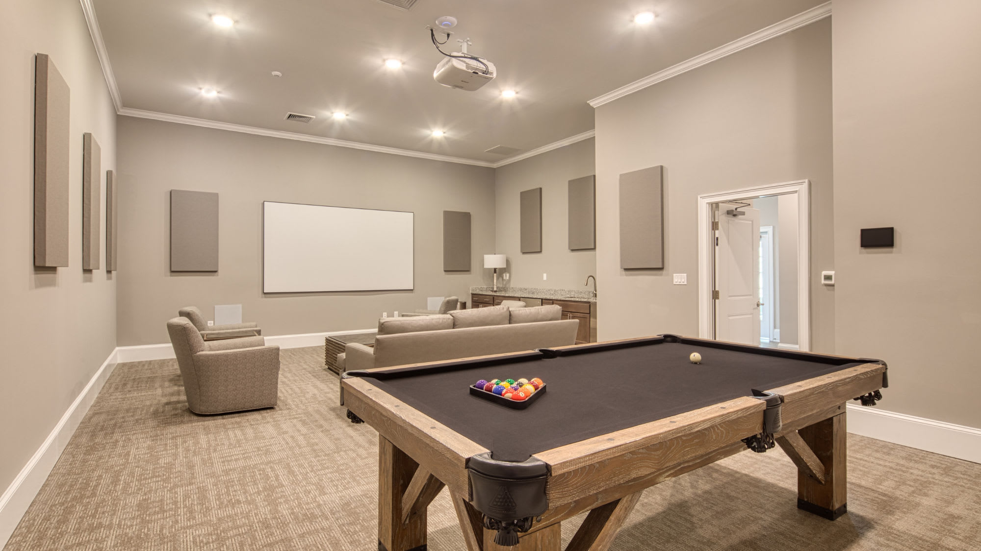 Austin Woods Apartment Homes – photo 4