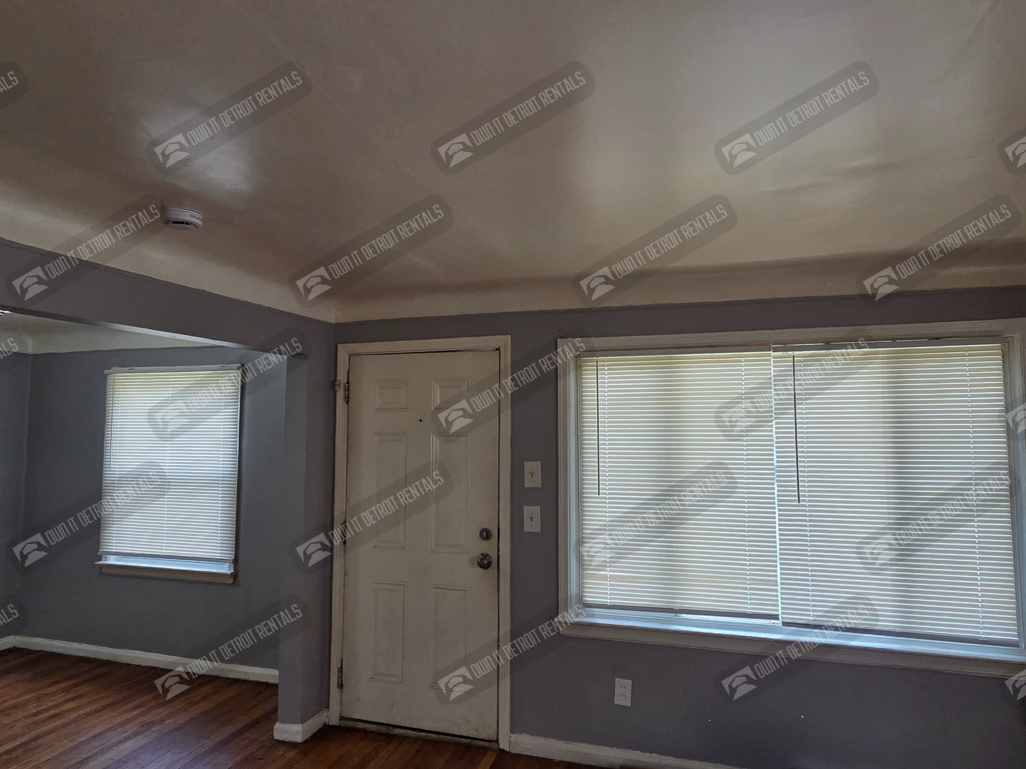 9245 Archdale St – photo 5