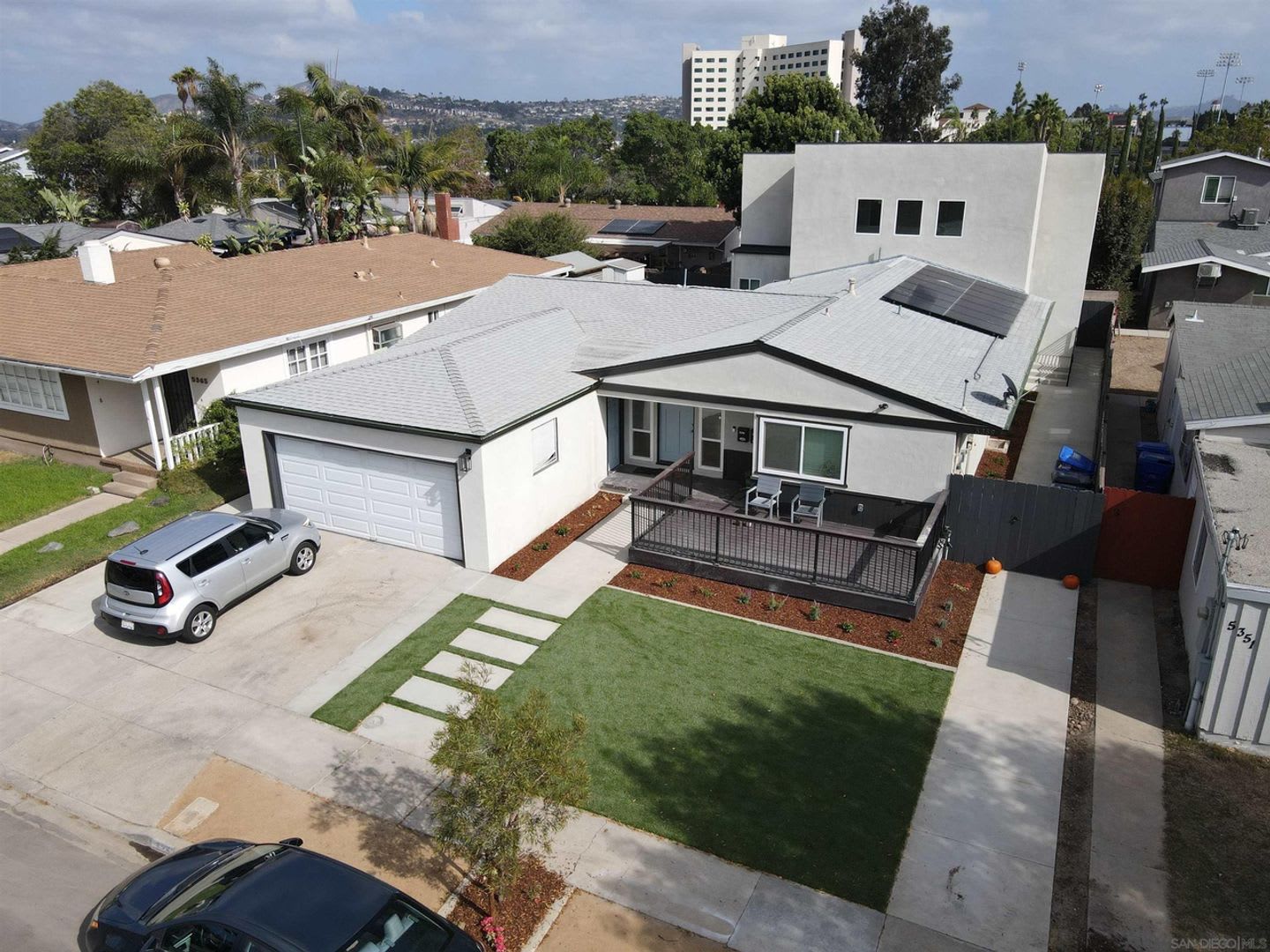 Fully Renovated 5 Bedroom Home Near Sdsu All Utilities Included – photo 1