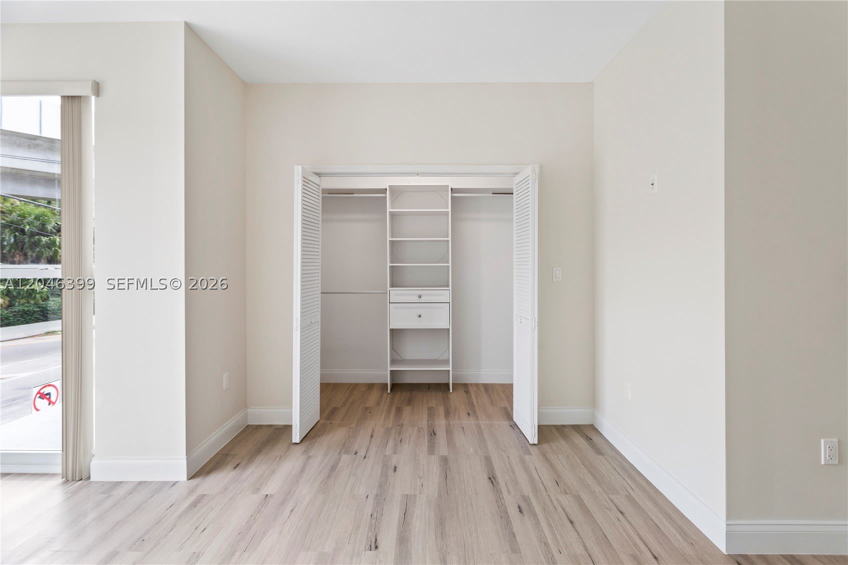 1252 NW 39th St – photo 2