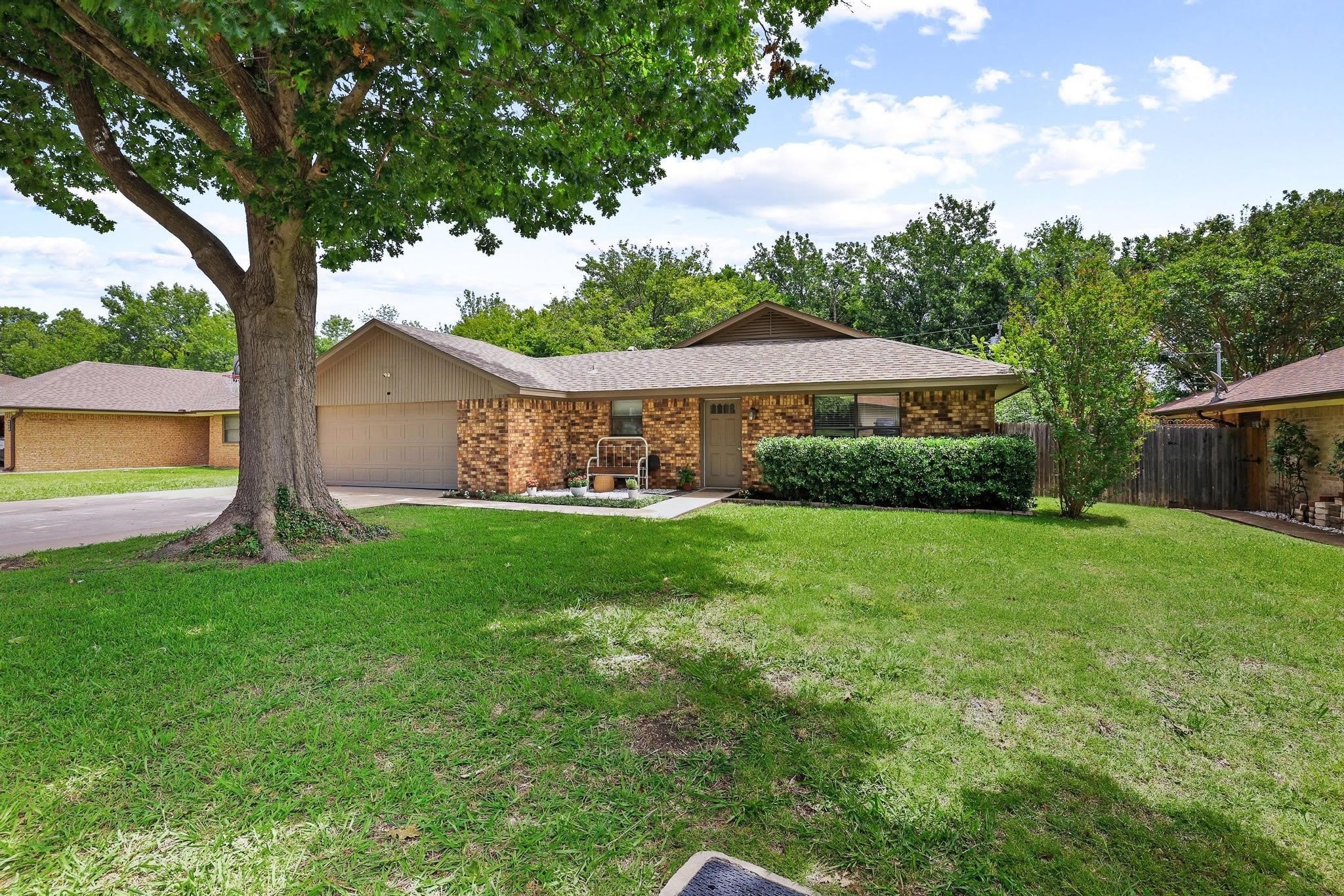 713 Patricia Drive – photo 1