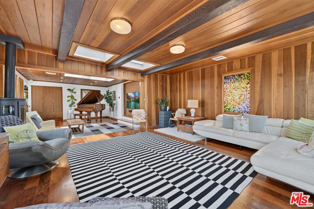 1738 Topanga Skyline Dr – photo 1