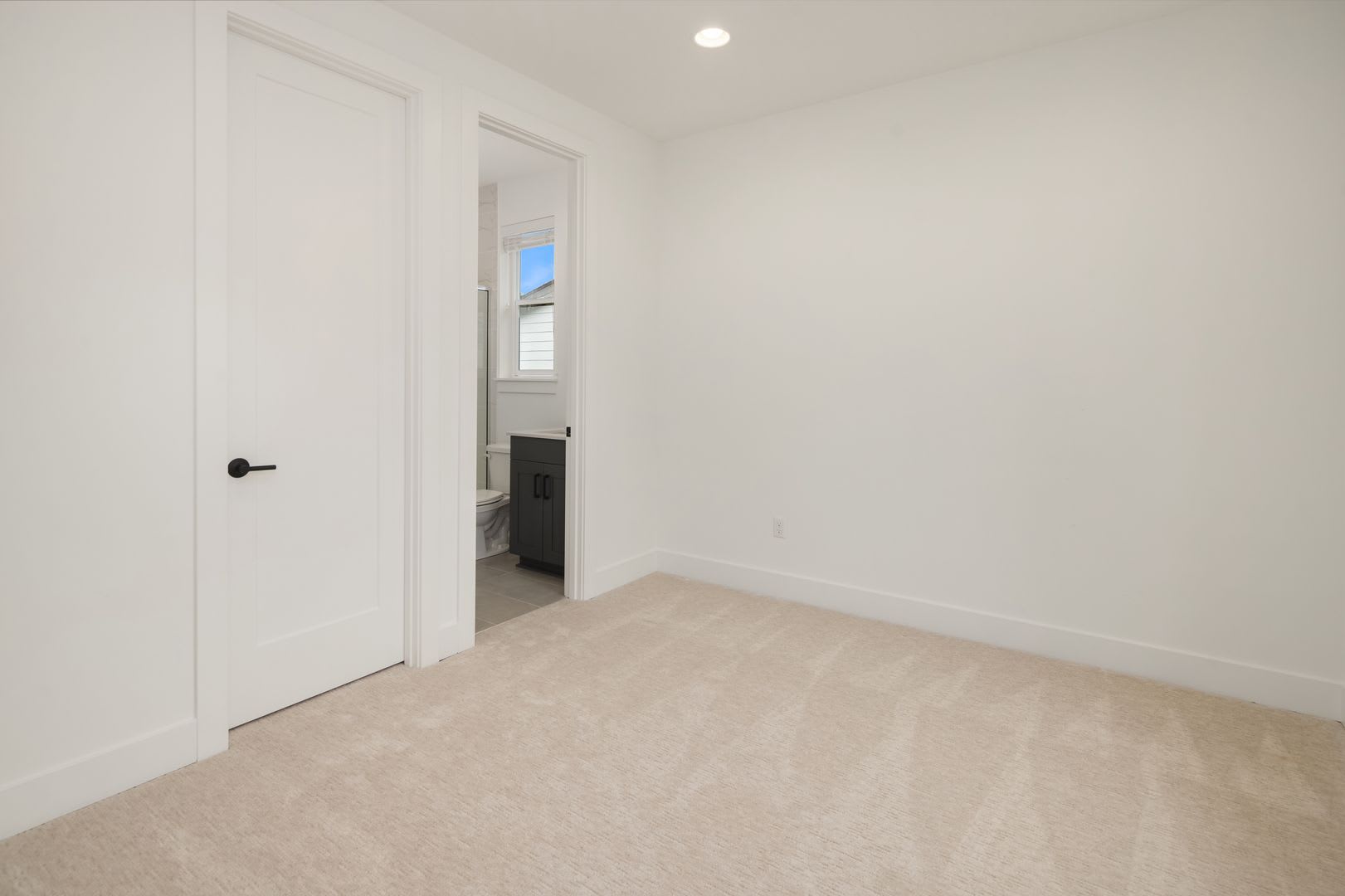 Modern Luxury Living In The Heart Of Newcastle – photo 5
