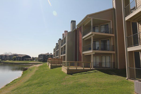 Towne Lake Apartments – photo 4