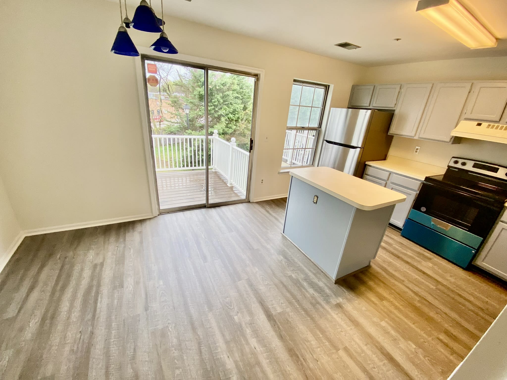 1468 Nestlewood Ct – photo 2