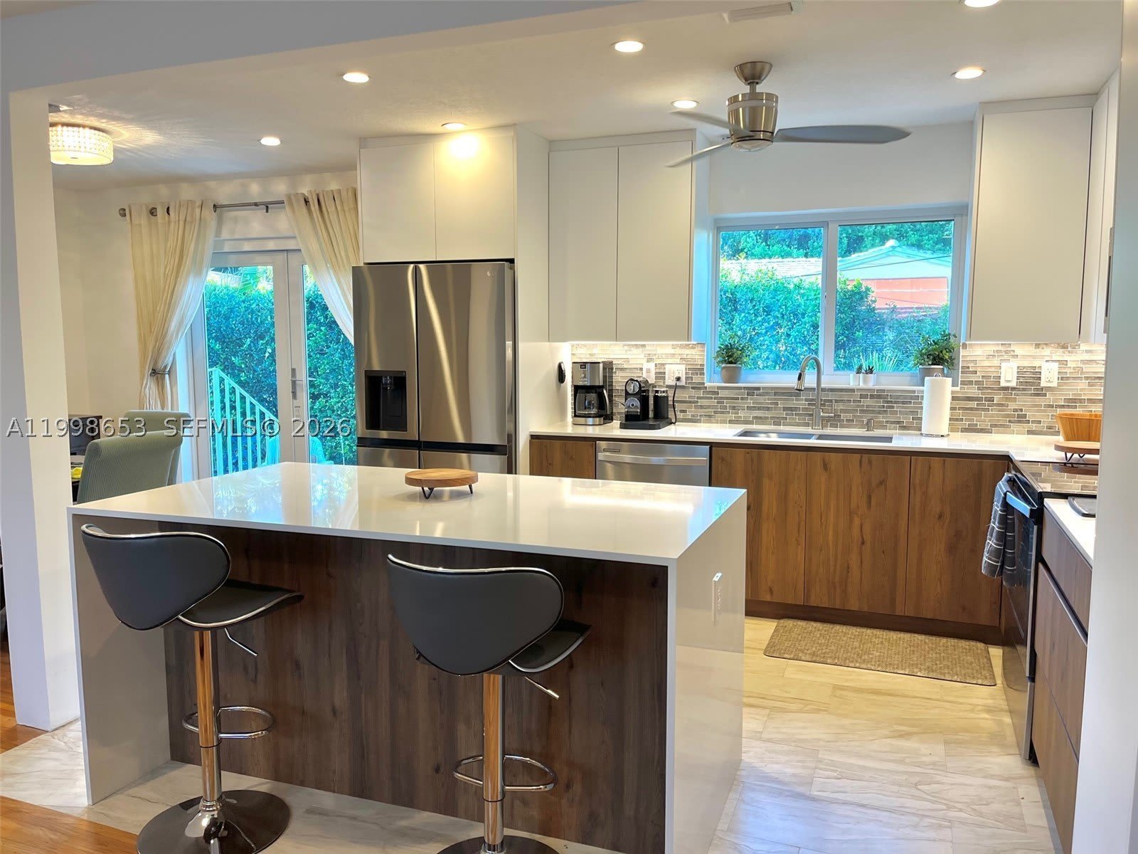 411 Alesio Ave – photo 4