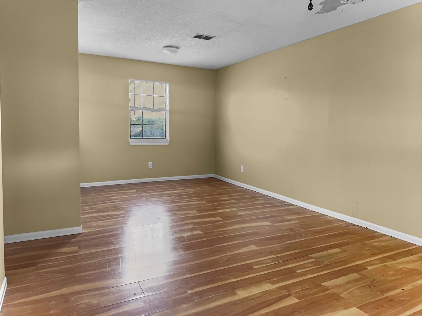 276 Daffin Place – photo 3