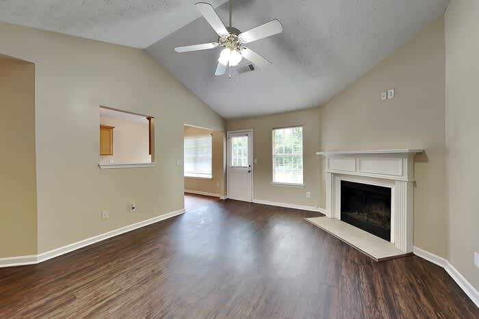 2266 Stroud Road – photo 3