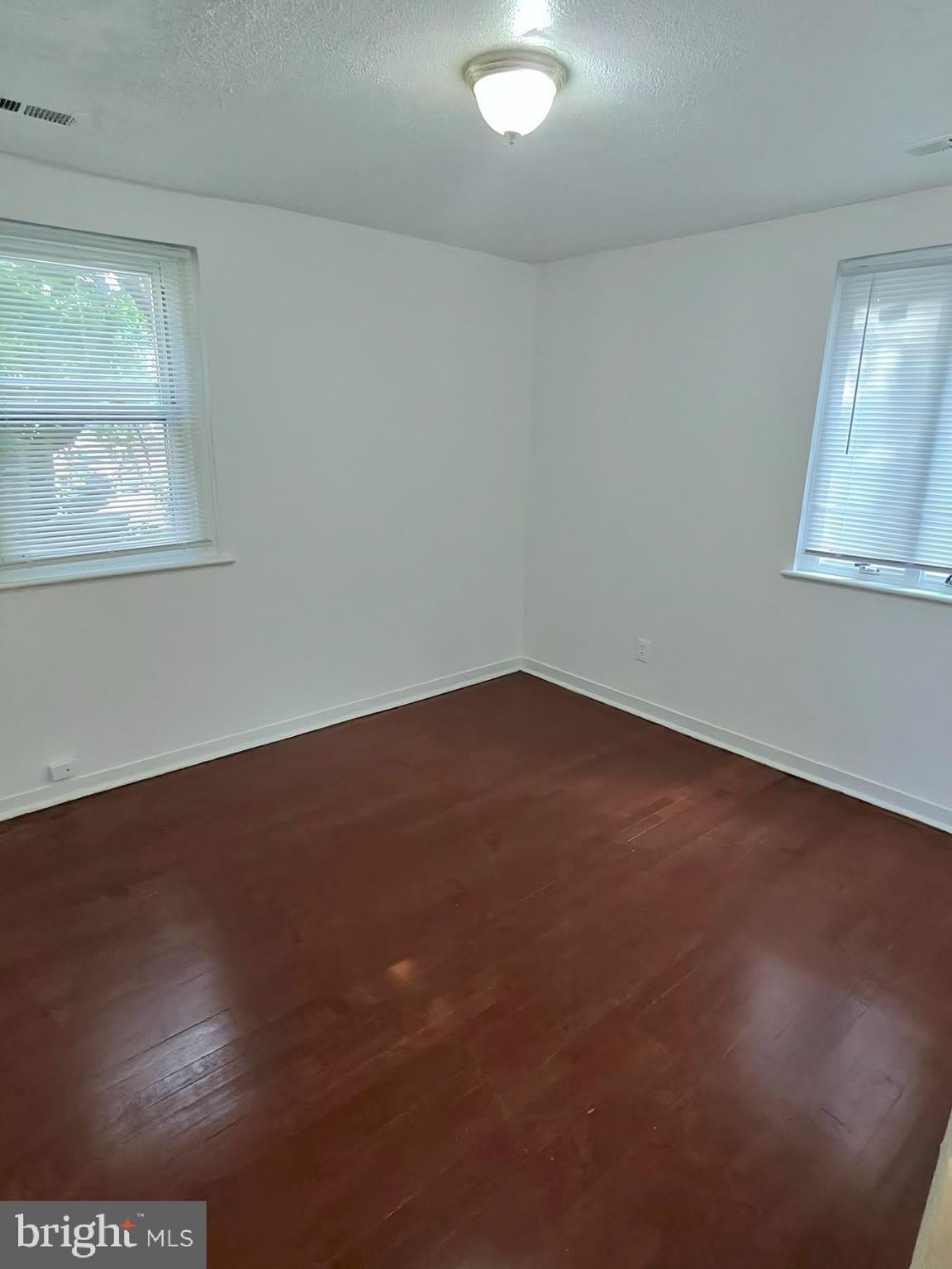 407 LEBAUM Street SE – photo 3