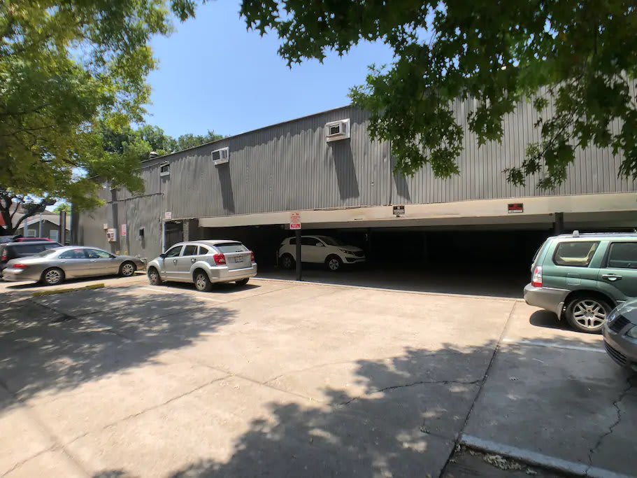 502 W Alabama – photo 1