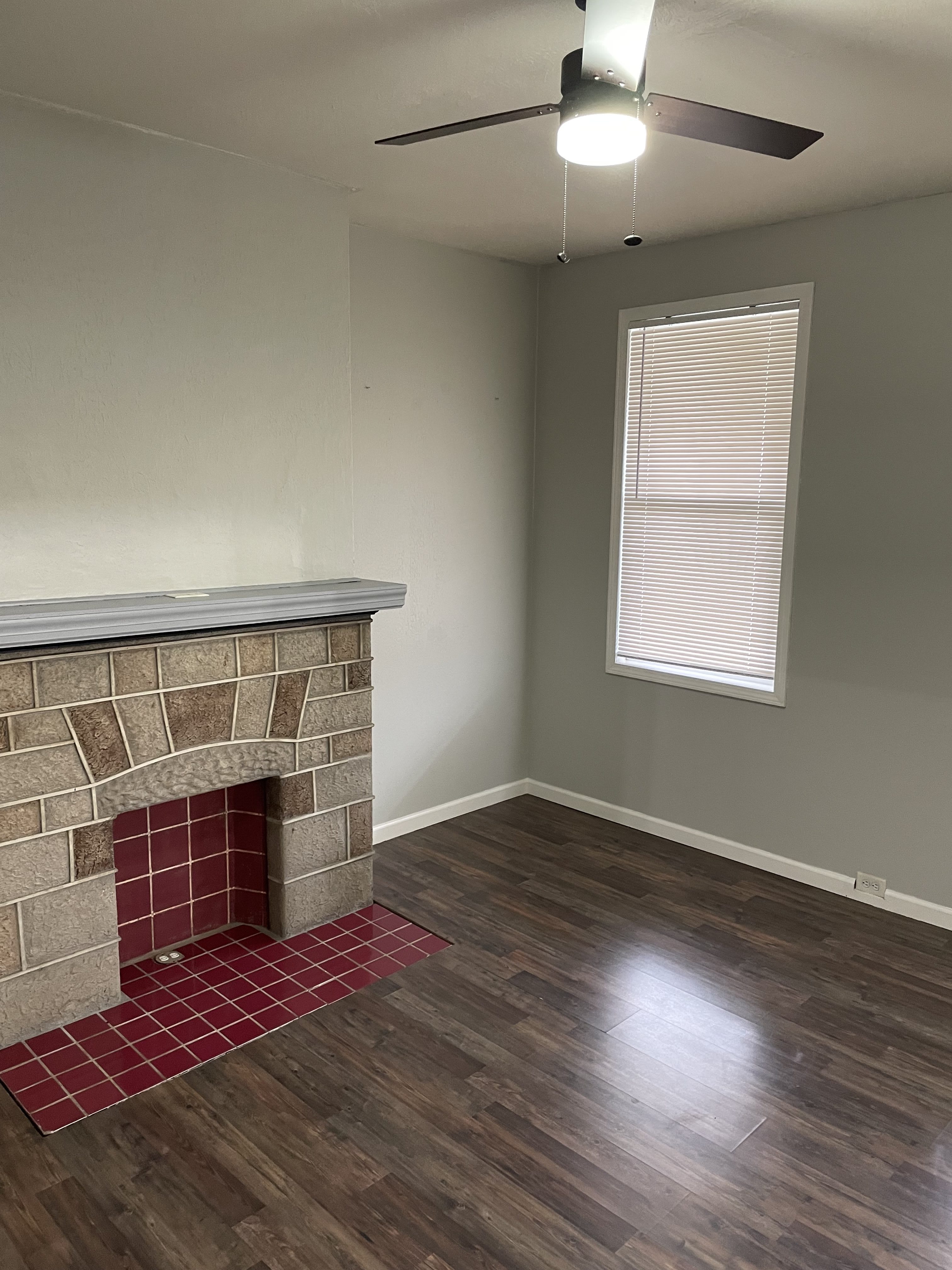 419 Grace St – photo 4